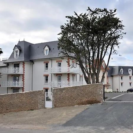 Les Du Lägenhetshotell 4*